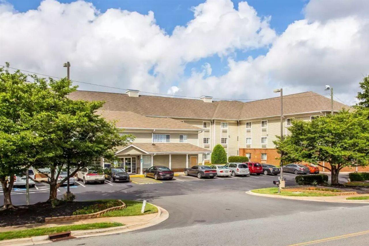 Hotel Suburban Near Of North Carolina-charlotte Charlotte