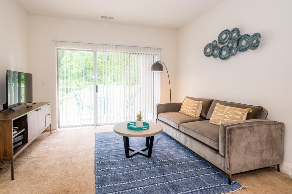 Apartment Open And Brilliant 2br With Balcony And Gym
