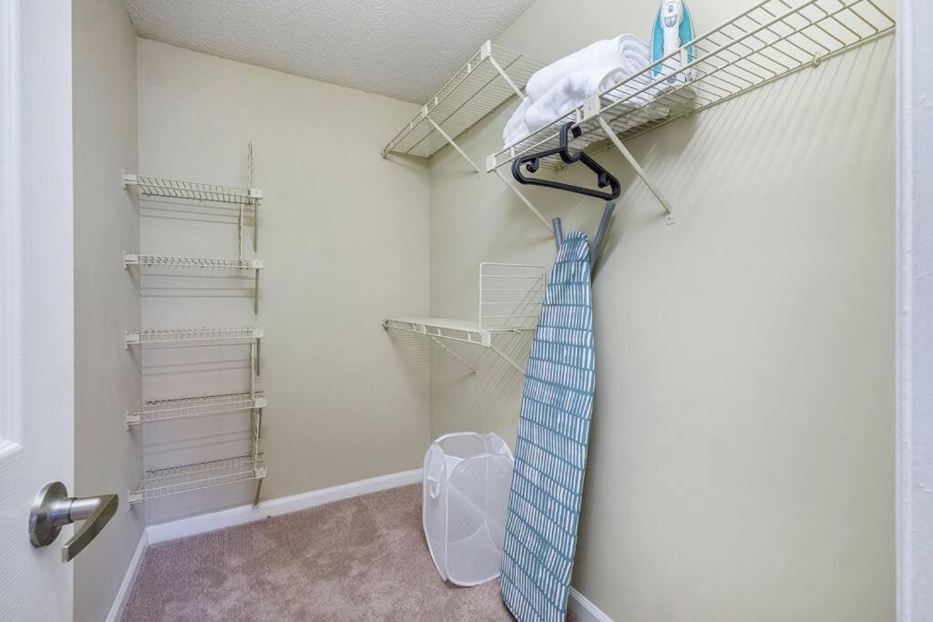 Charming With Wi-fi Apartment