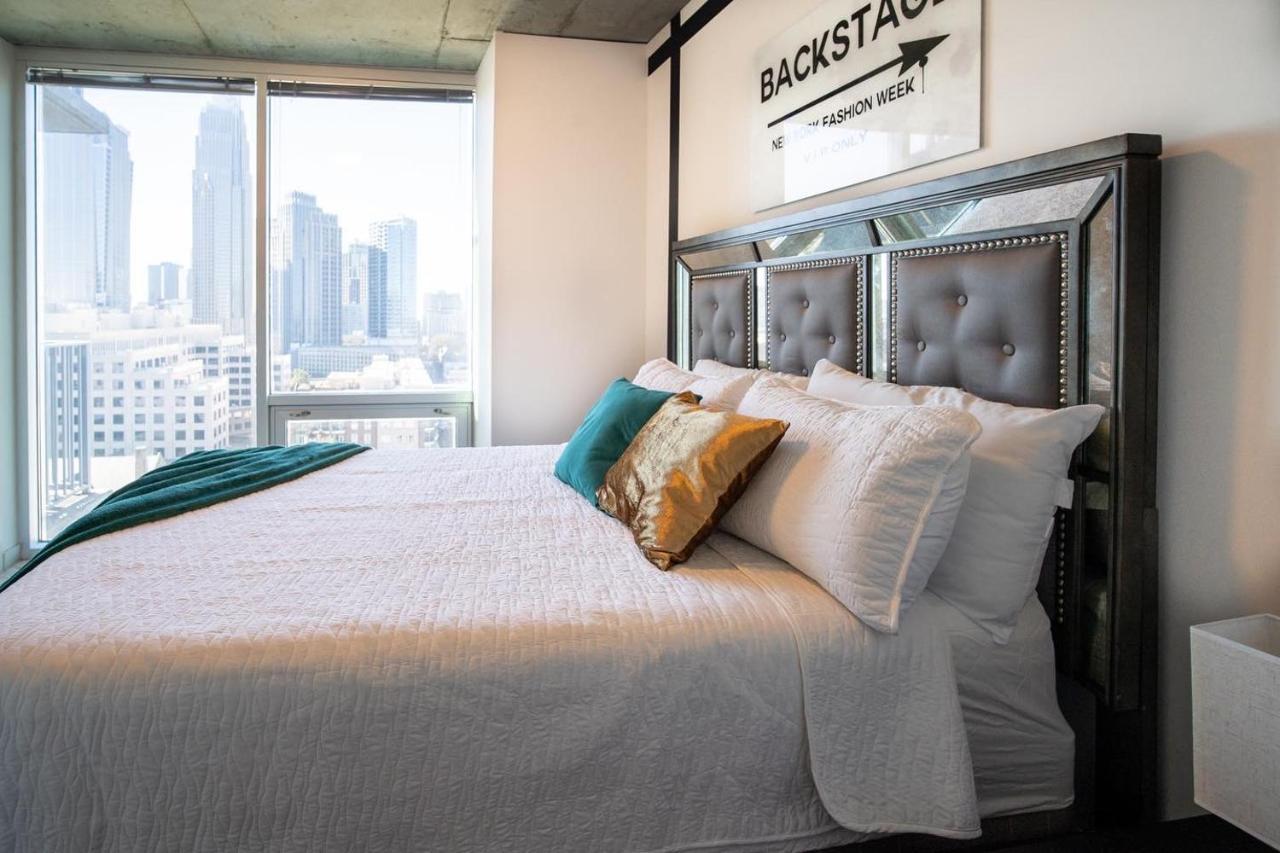 1Bd Nestled Uptown Apartment