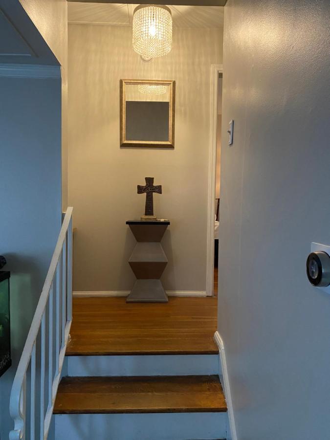 In Centrally Located Homestay Charlotte