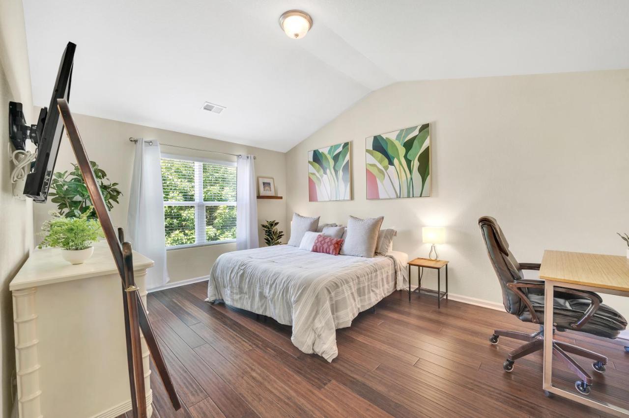 Cozy Close To Airport, Downtown, & Us Whitewater Center