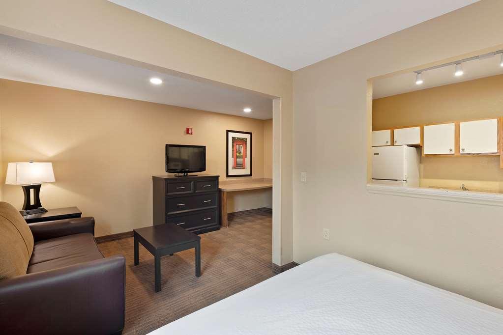 Extended America Select - - Tyvola Rd - Executive Park Hotel Charlotte
