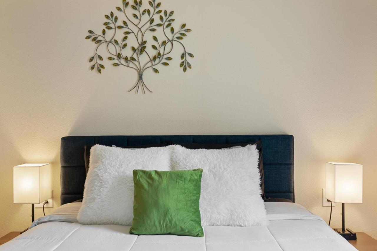 The Professional - 5 Mins To Carowinds Apartment *