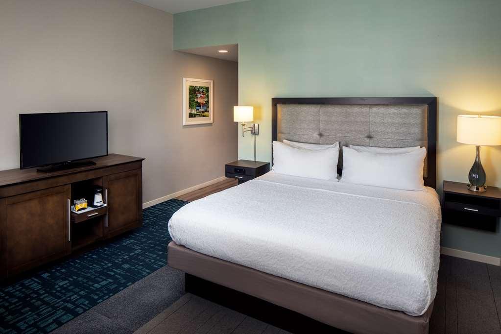 Hampton & Charlotte/ballantyne, Nc 3*