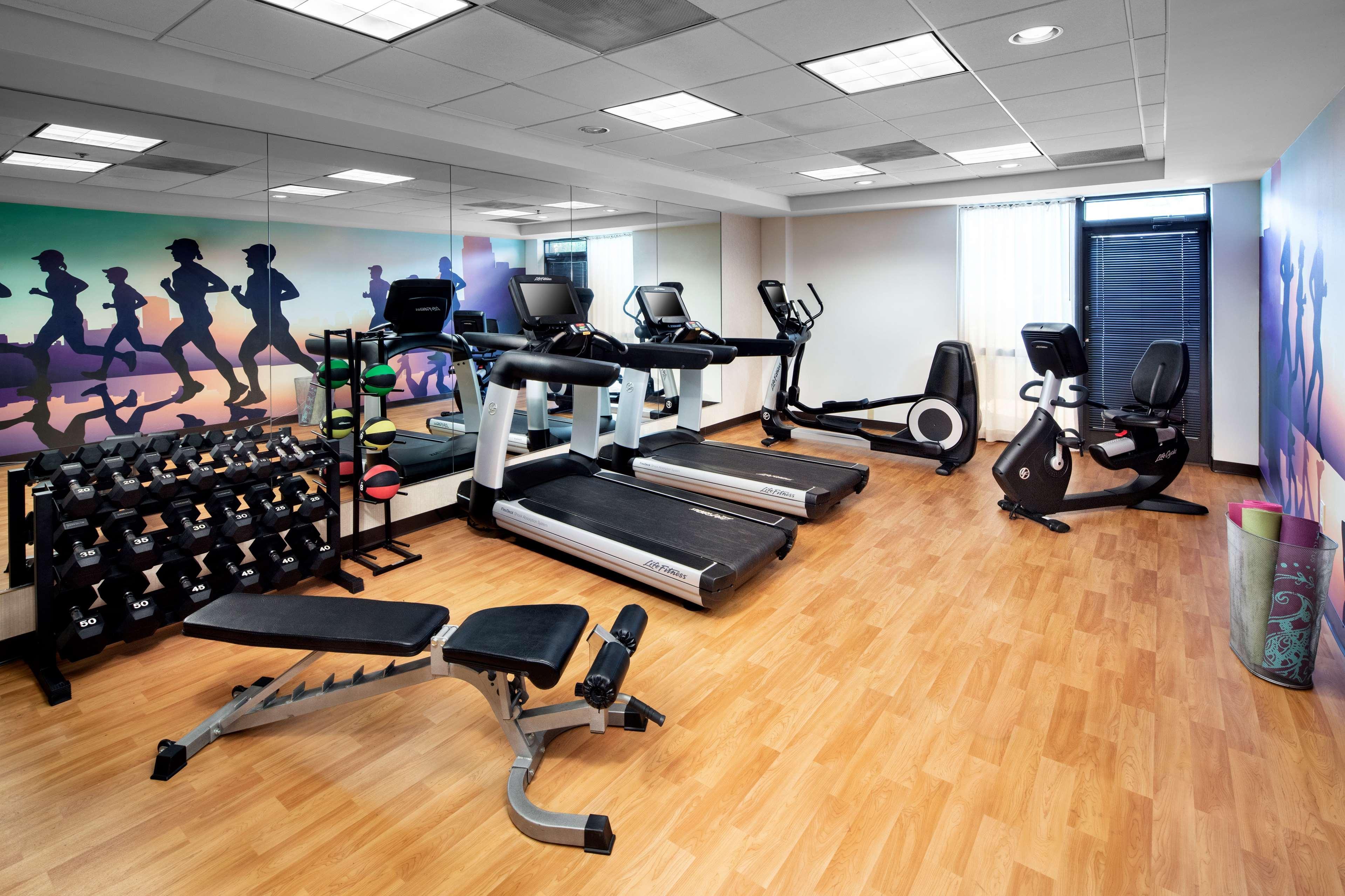 Hyatt Place Arrowood 3*