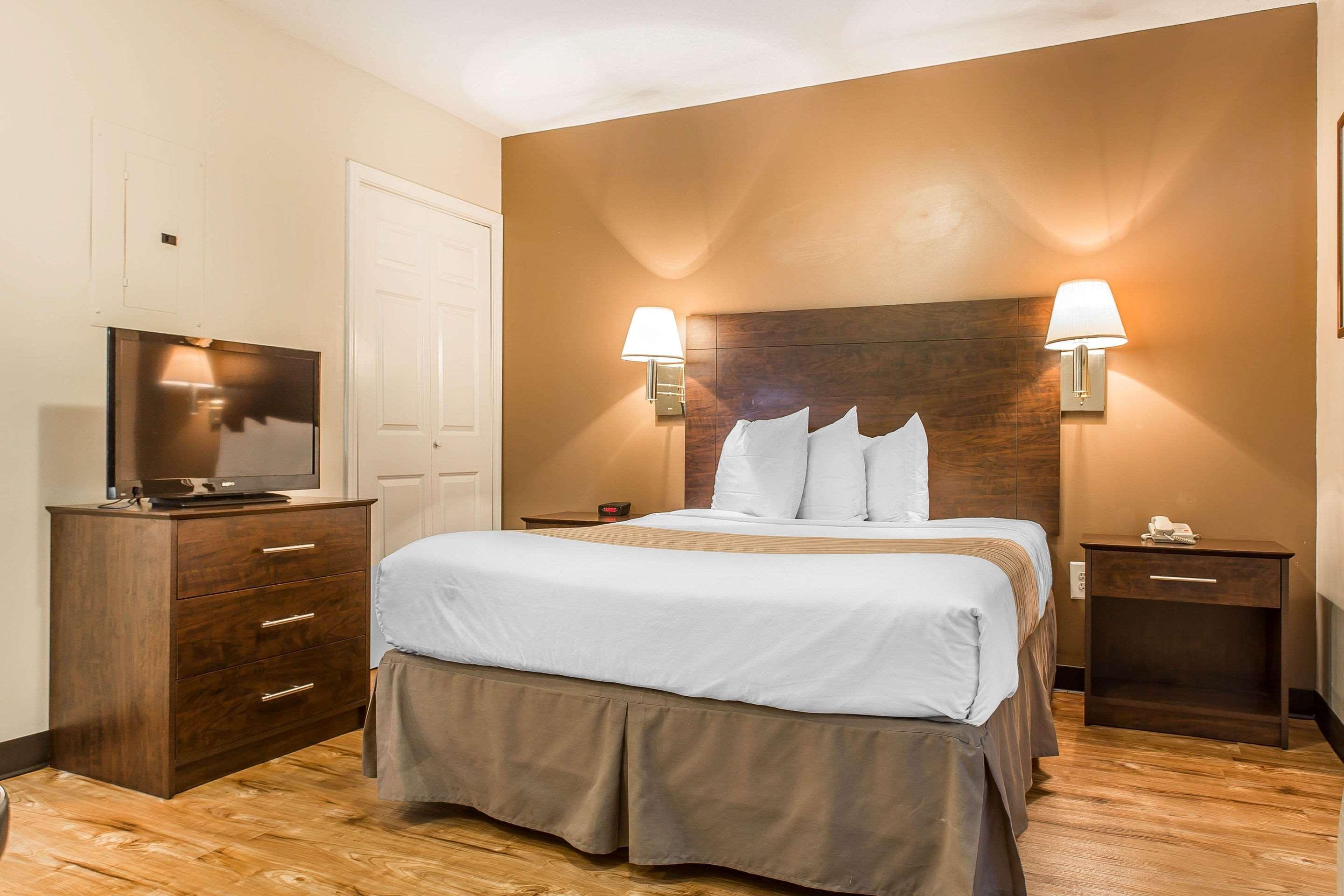 Hotel Suburban Near Of North Carolina-charlotte