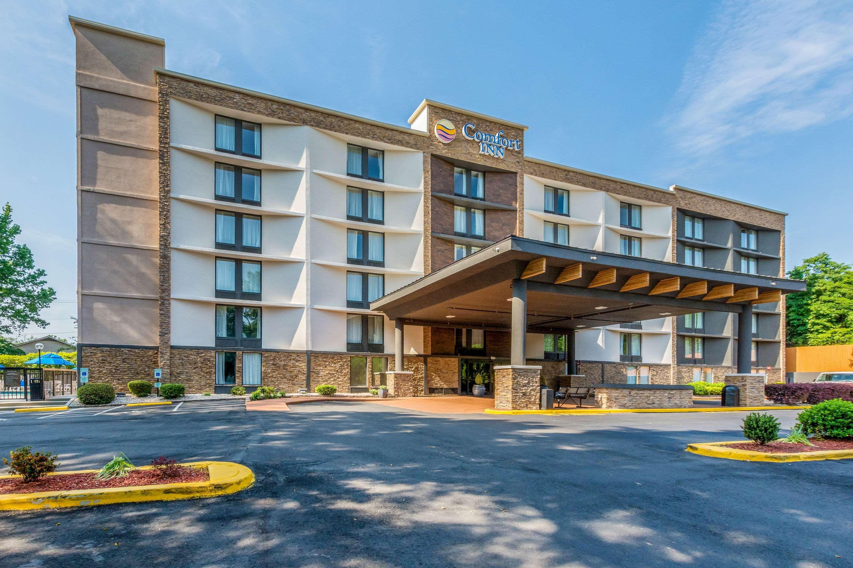 Inn Comfort Airport Uptown 3*