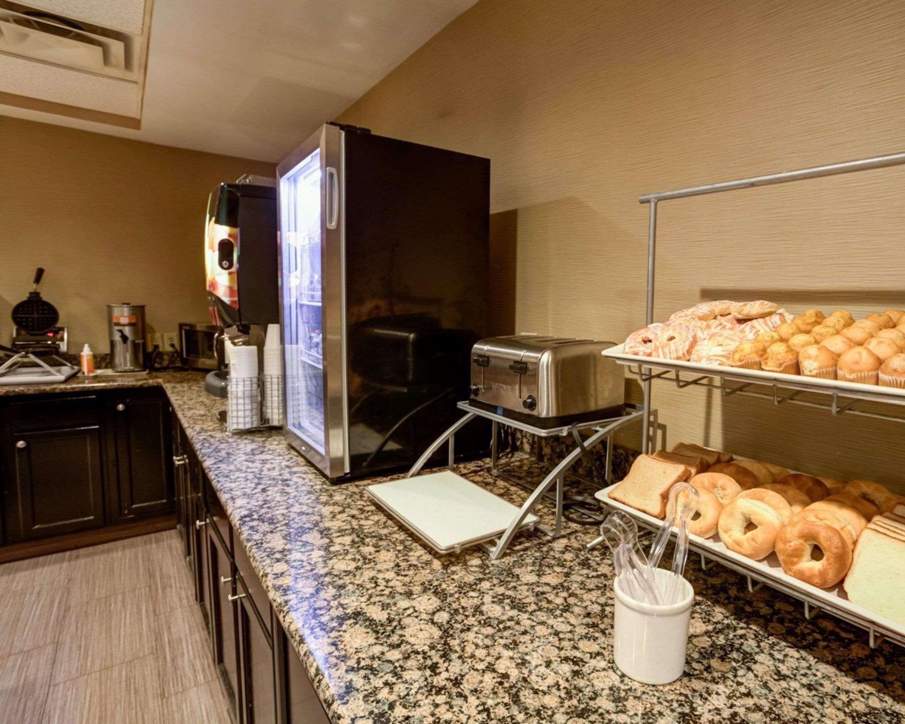 Comfort Airport 3* Charlotte