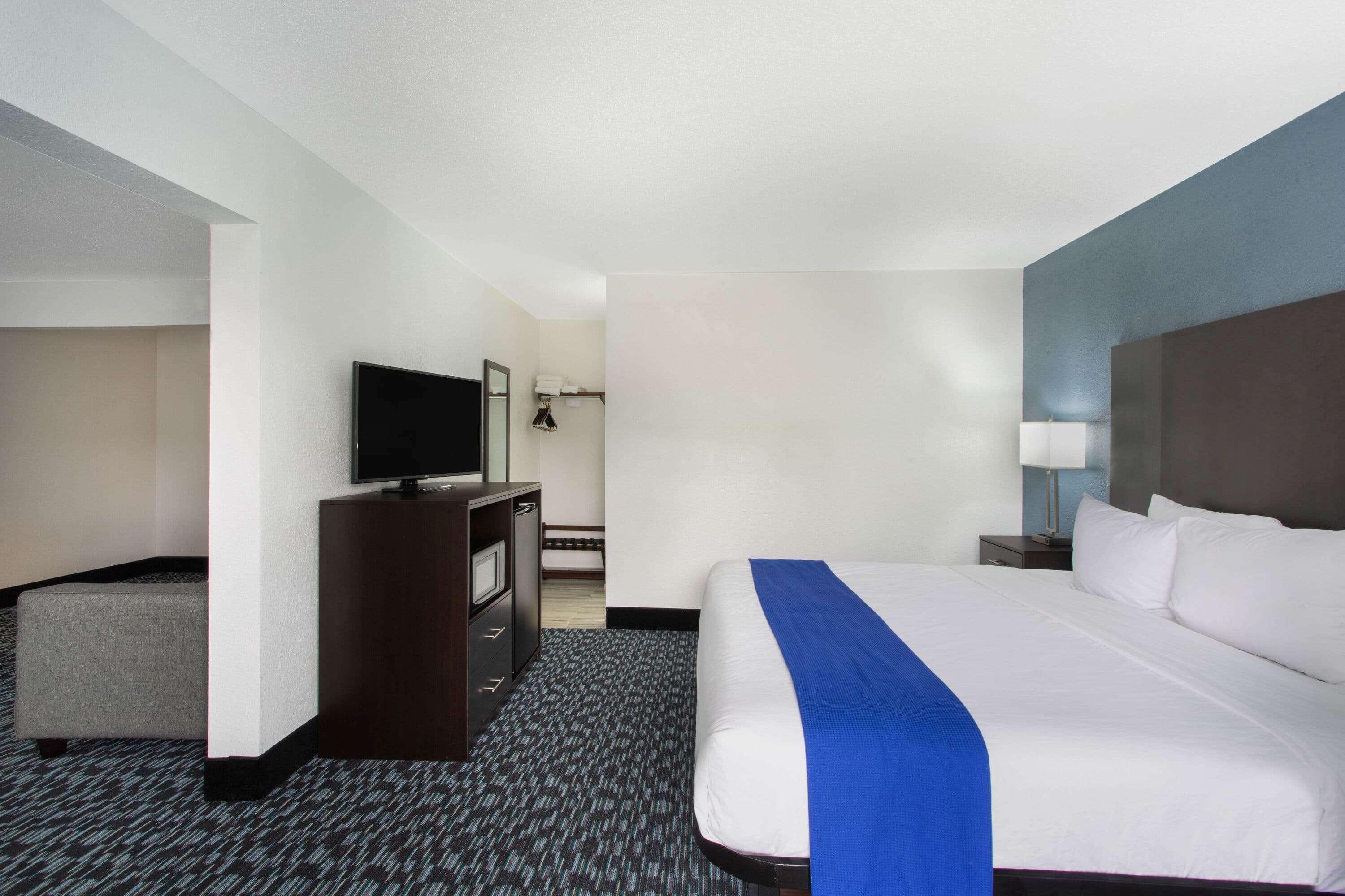 Hotel Baymont By Wyndham Charlotte