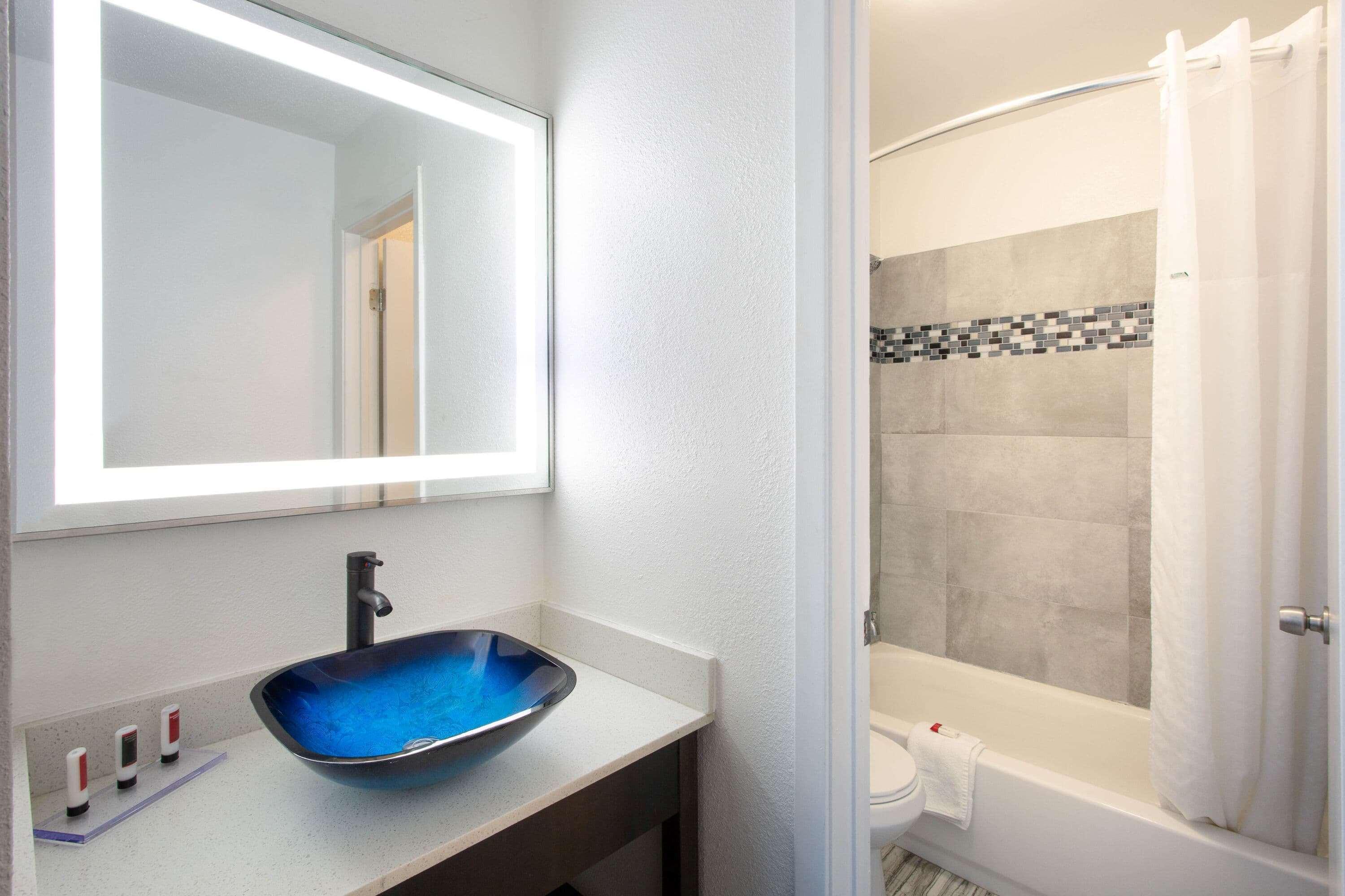 Baymont By Wyndham Hotel Charlotte