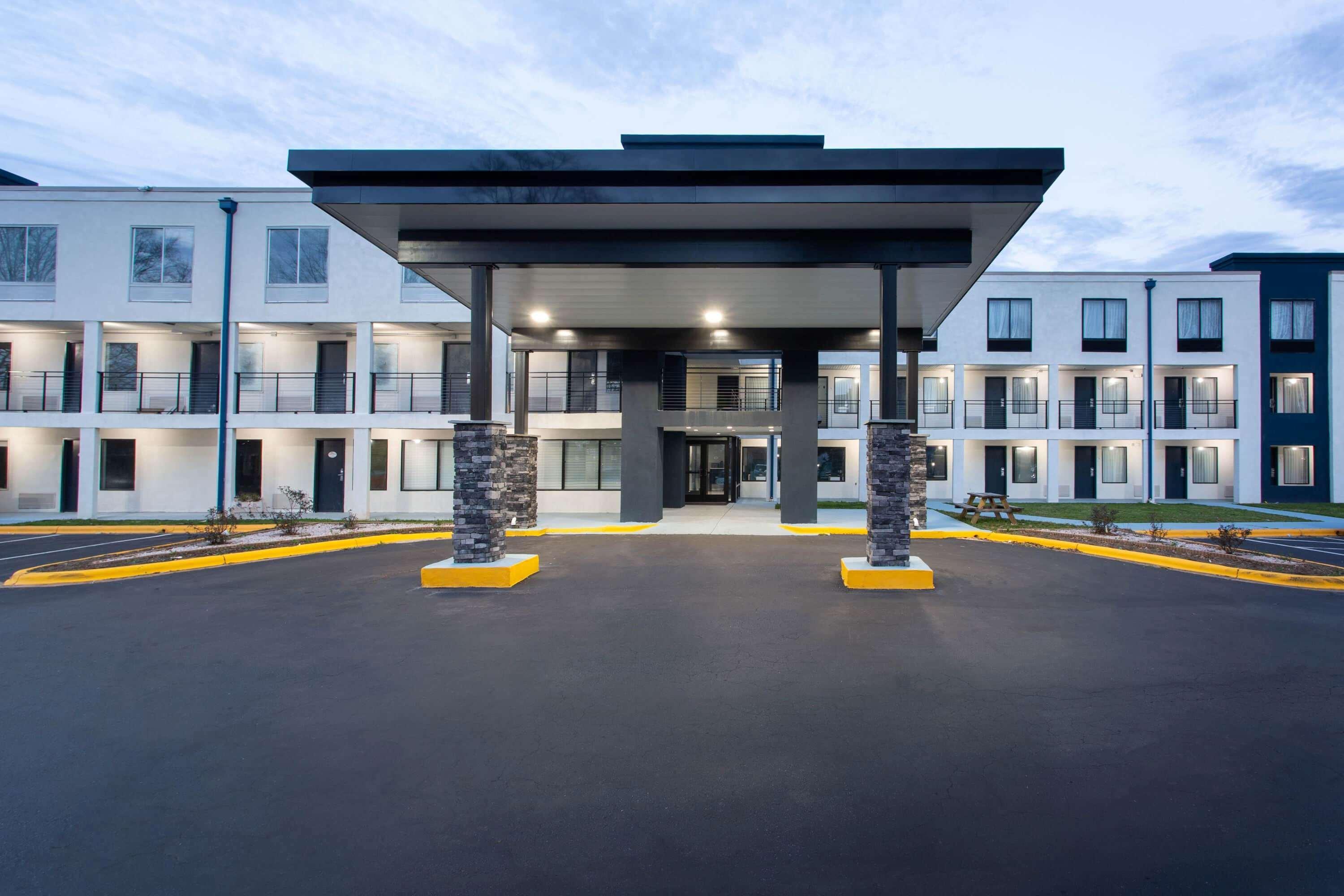 Baymont By Wyndham Hotel 3*