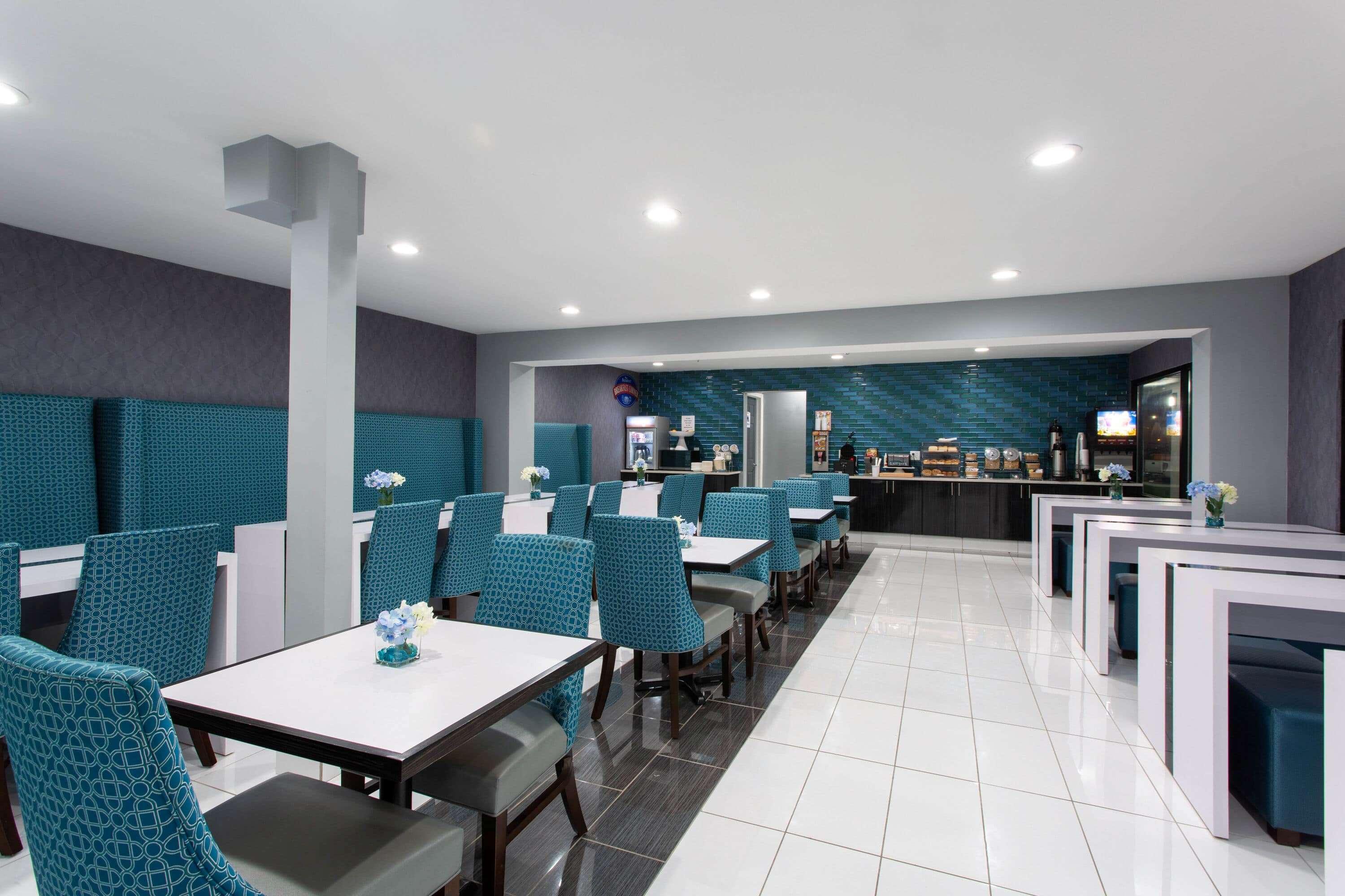 Hotel Baymont By Wyndham Charlotte