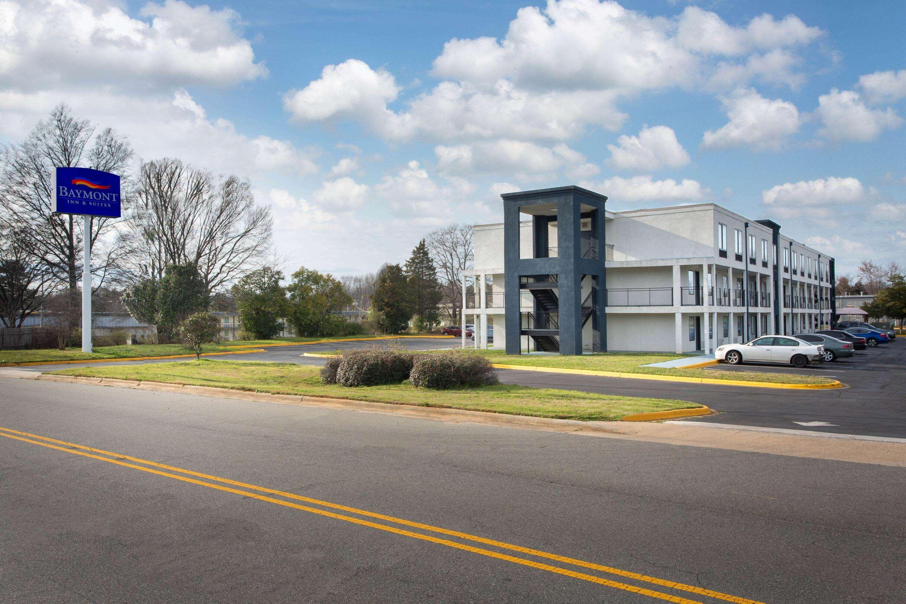 Hotel Baymont By Wyndham Charlotte