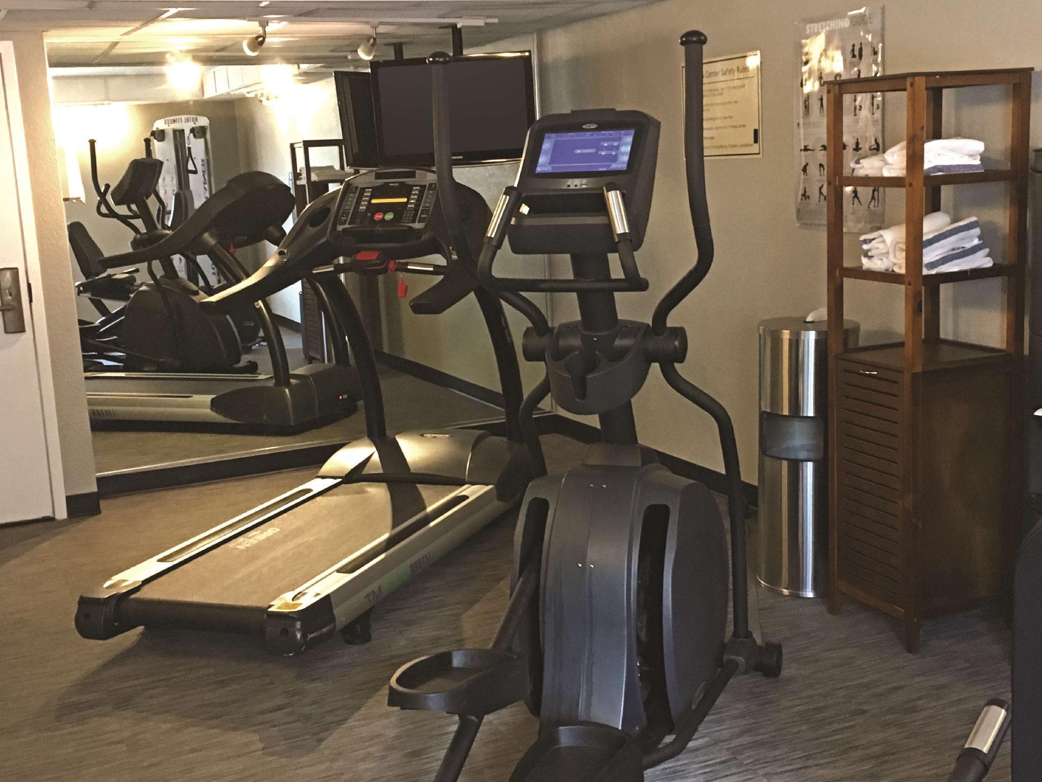Hotel Clt Airport & 3*