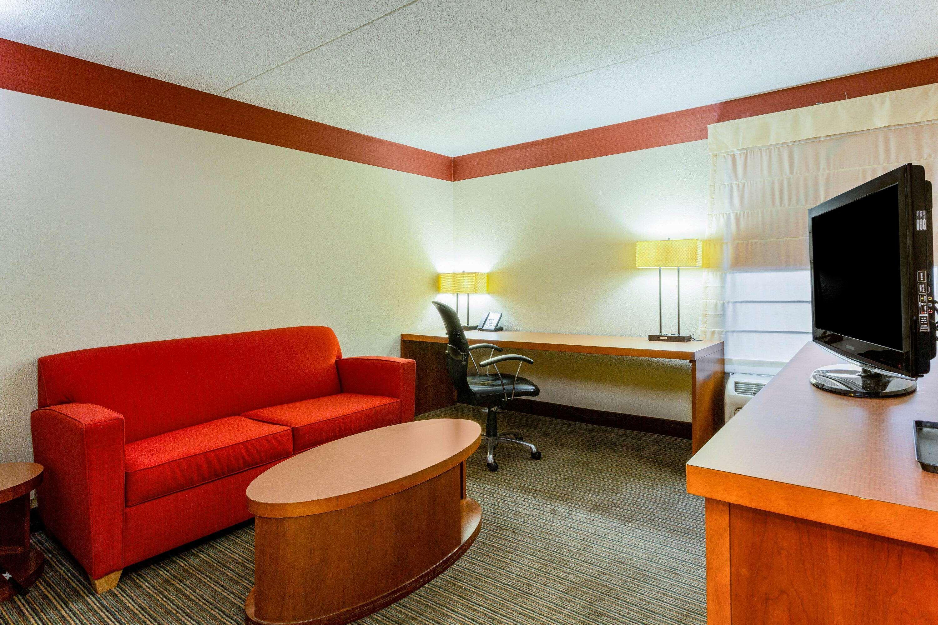 Hotel Clt Airport & Charlotte