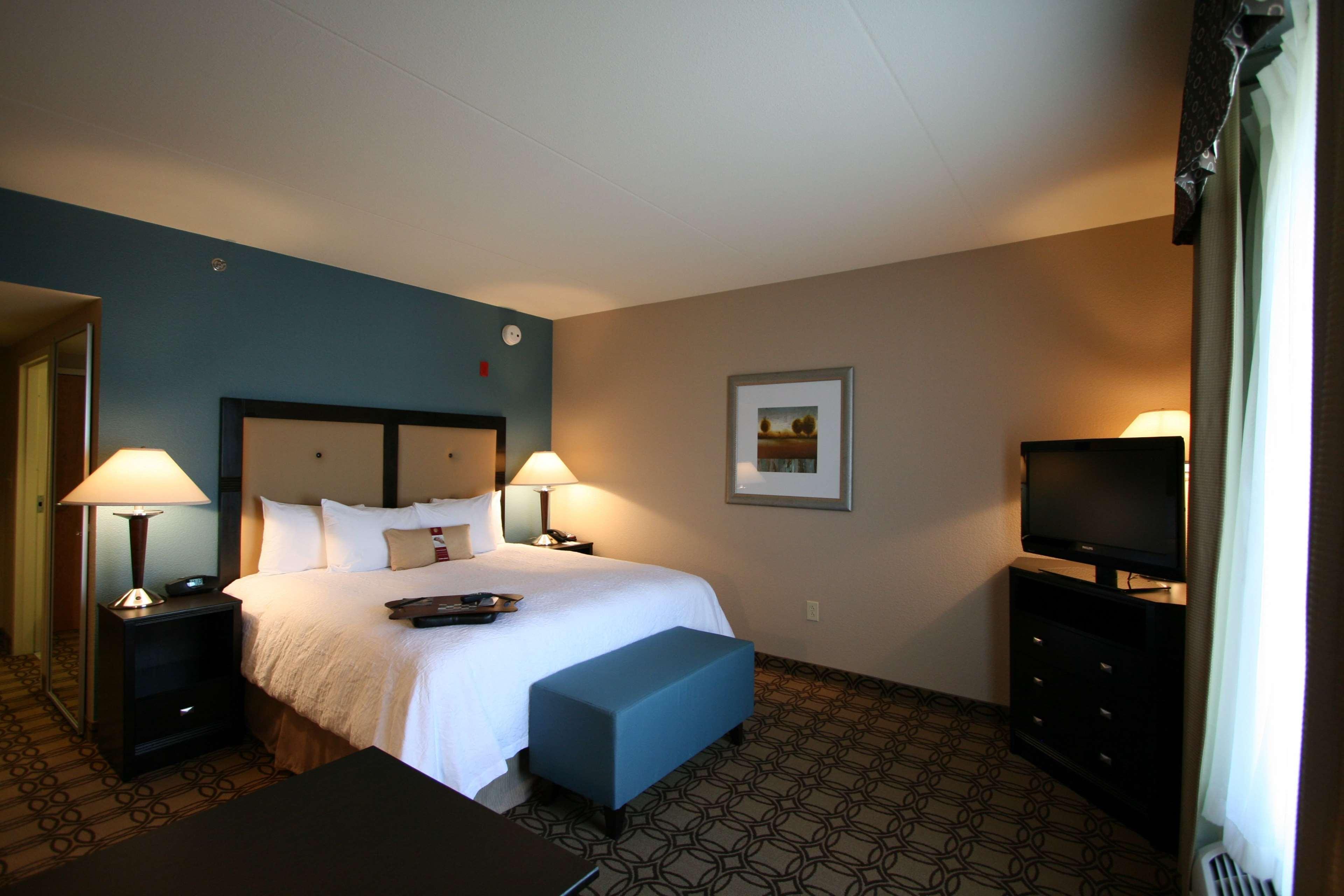Hampton & Charlotte-airport 3*