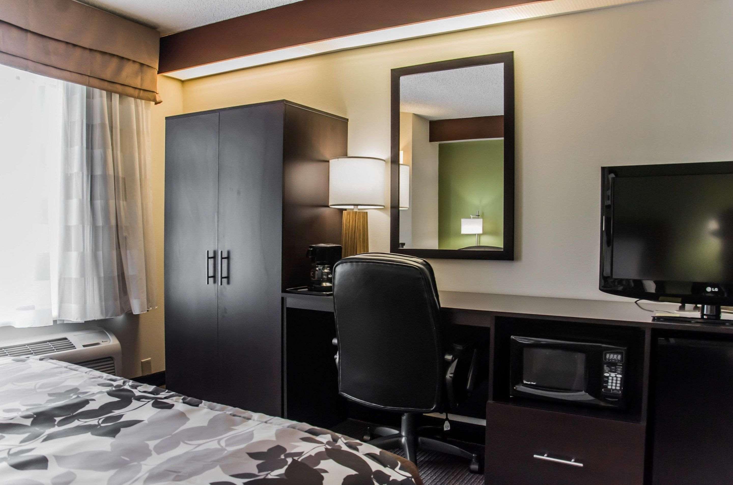 Inn Sleep Matthews-charlotte 2*