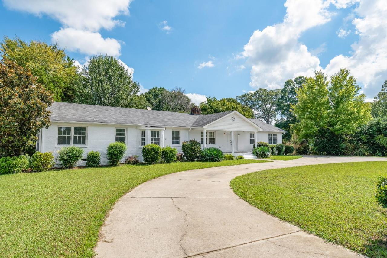 Holiday home Charming, Cozy Close To Uptown, Airport & Whitewater Center Charlotte