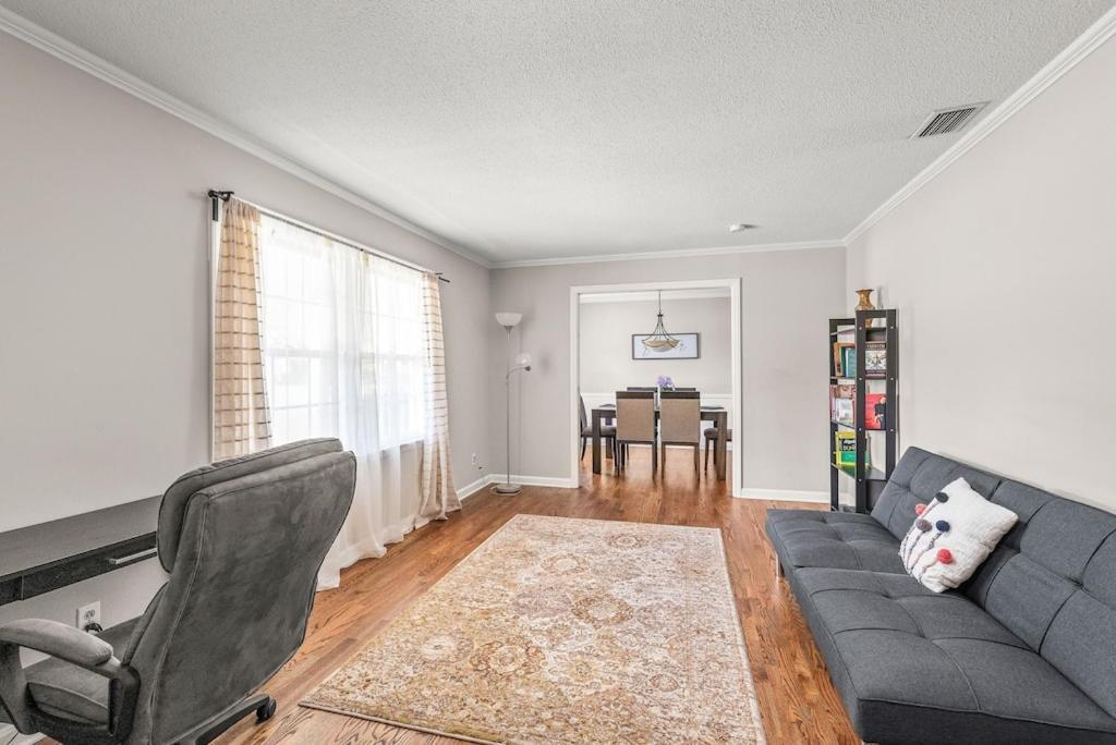 Holiday home Charming, Cozy Close To Uptown, Airport & Whitewater Center Charlotte