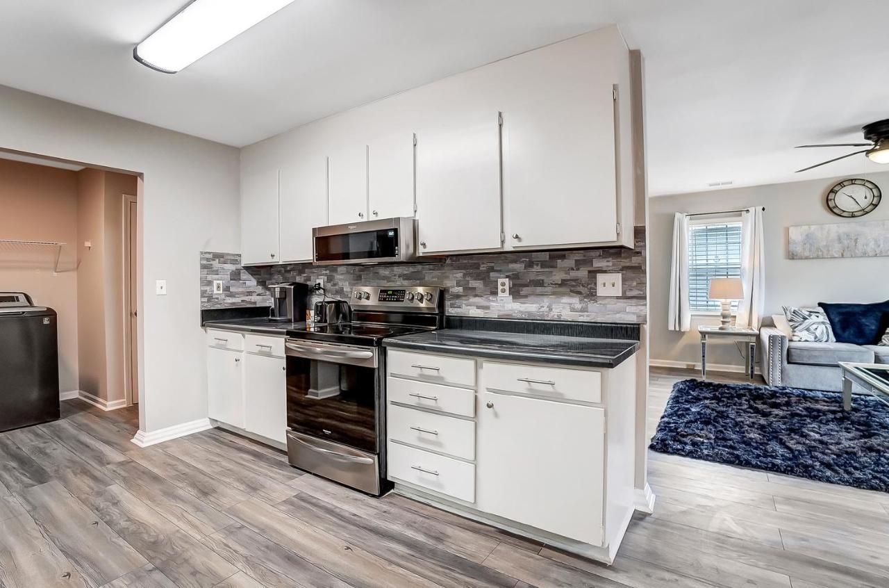 Homestay Cozy, 1-level - 5 Miles To Uptown Clt *