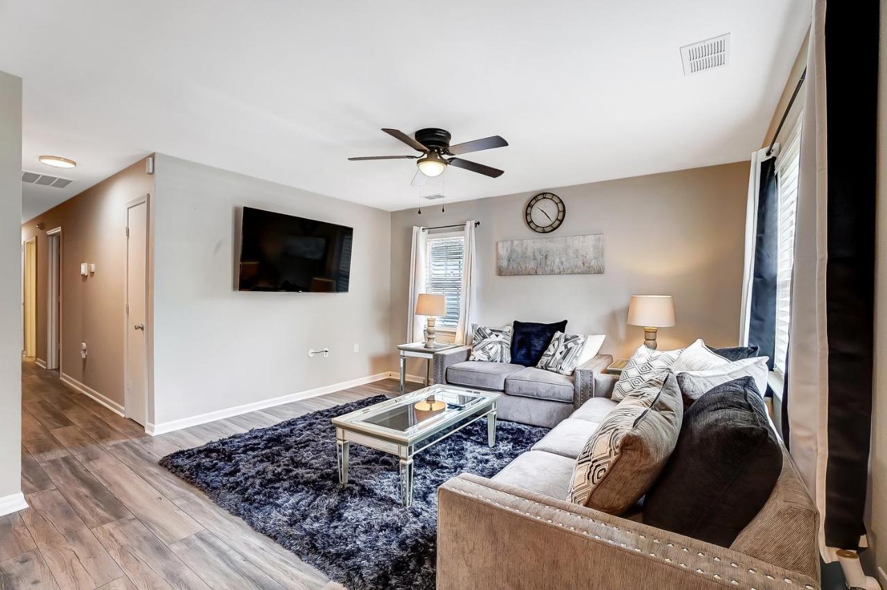 Cozy, 1-level - 5 Miles To Uptown Clt Charlotte