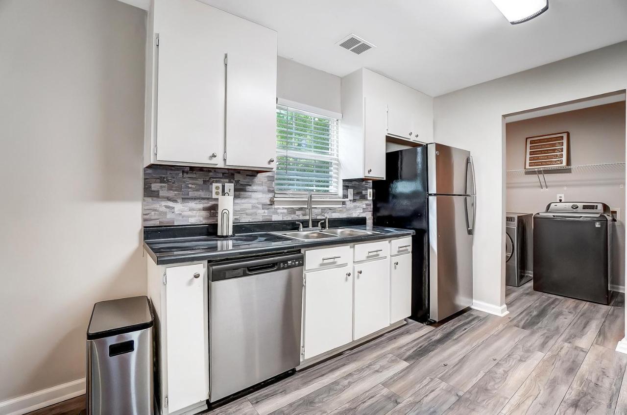 Homestay Cozy, 1-level - 5 Miles To Uptown Clt Charlotte