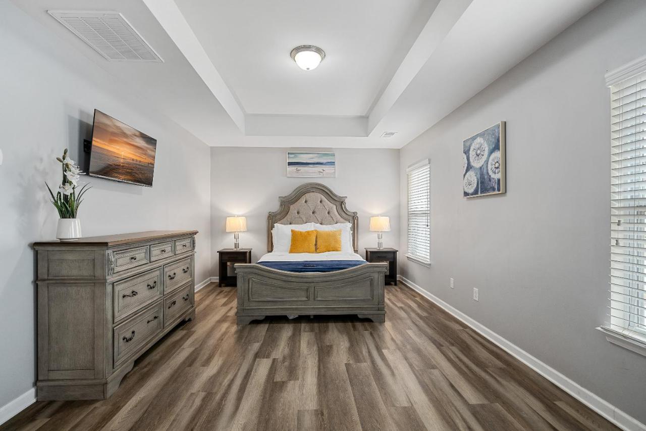 Stylish 4b 3b -king Bed- Jacuzzi Holiday home *