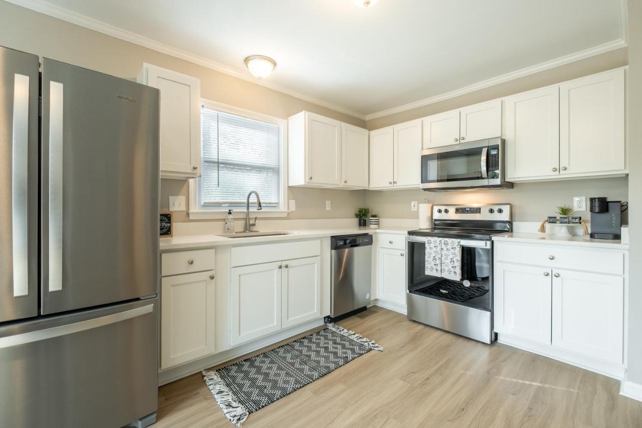 Modern Stunning Southpark/cotswold Home! * Charlotte