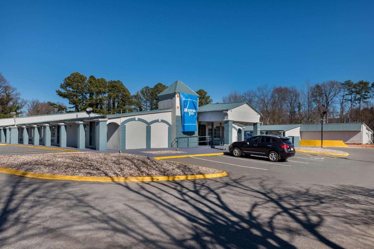 Inn Rodeway Airport Area