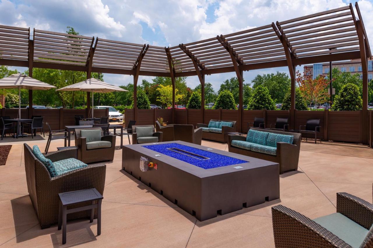 By Marriott Northlake Charlotte