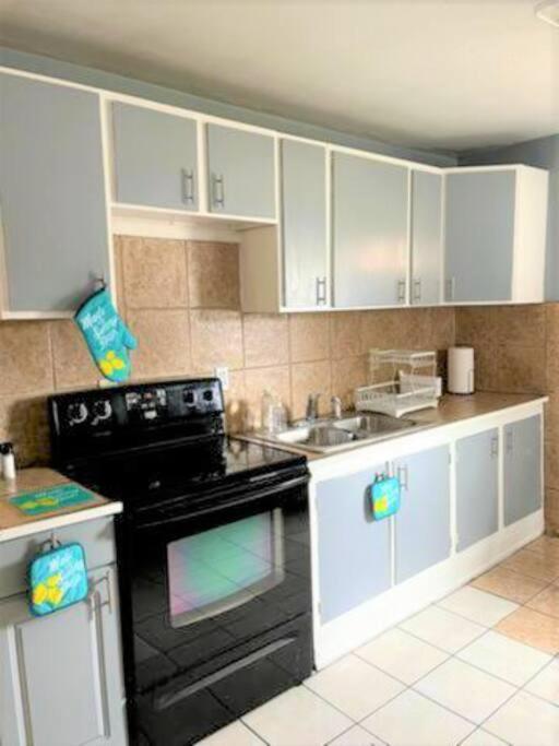 Villa Awesome Location* 5 Bedrooms Charlotte