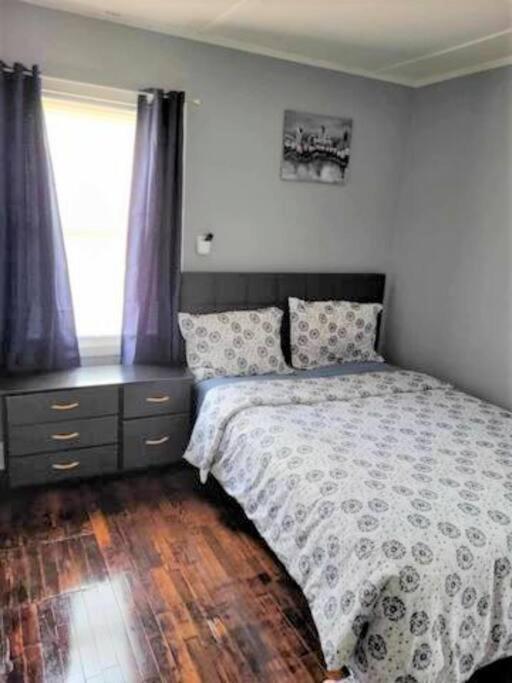 Awesome Location* 5 Bedrooms Charlotte