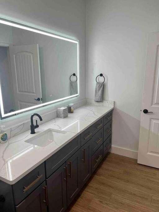 Apartment South Wanted