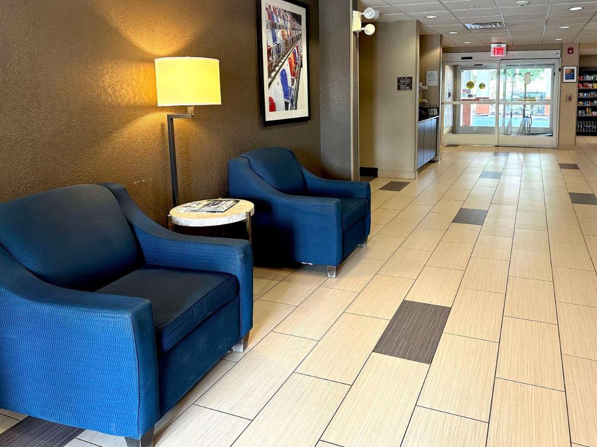 Comfort Airport 3* Charlotte