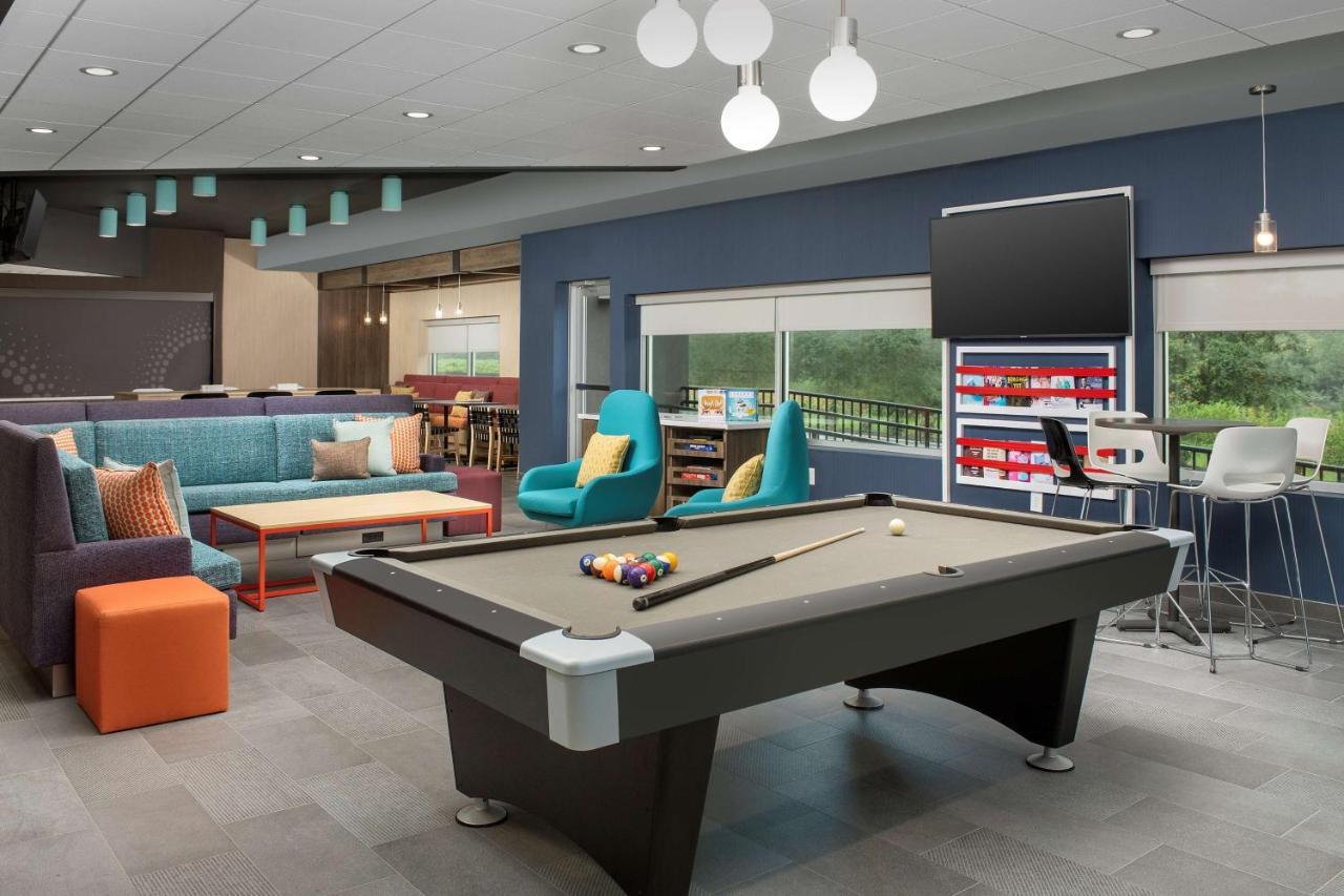 Tru By Hilton Airport Pointe 3*