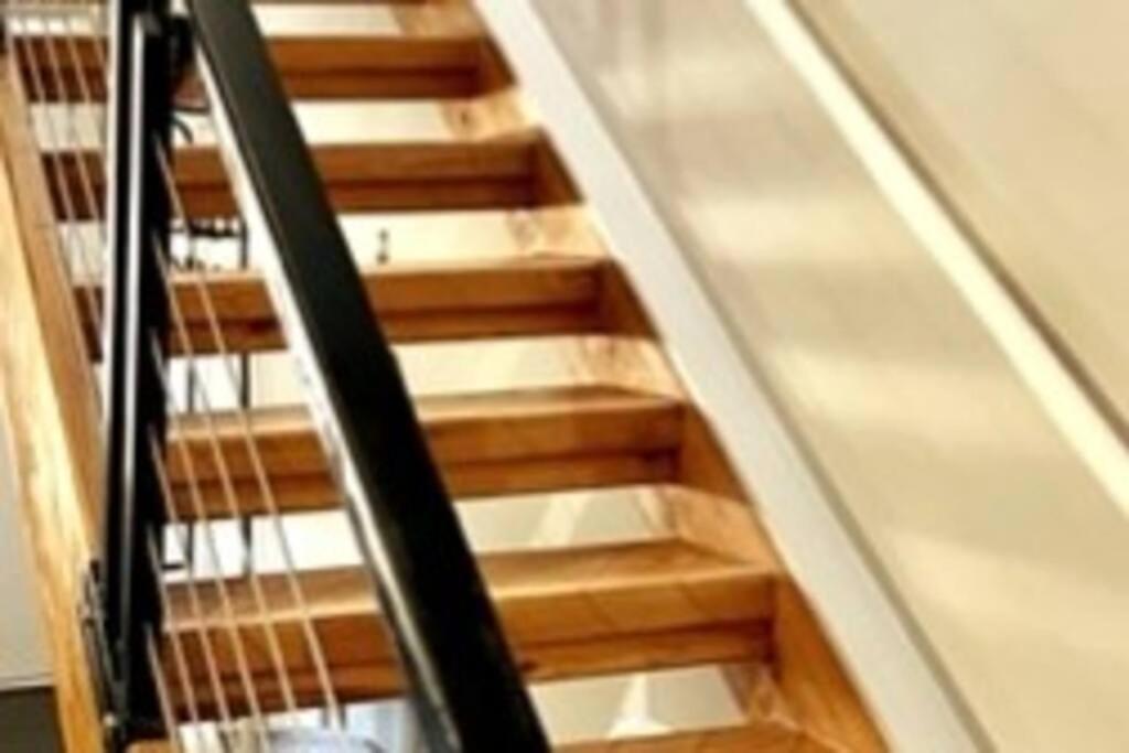 Townhouse In Uptown King Bed-wi-fi-free Parking-pool Apartment Charlotte