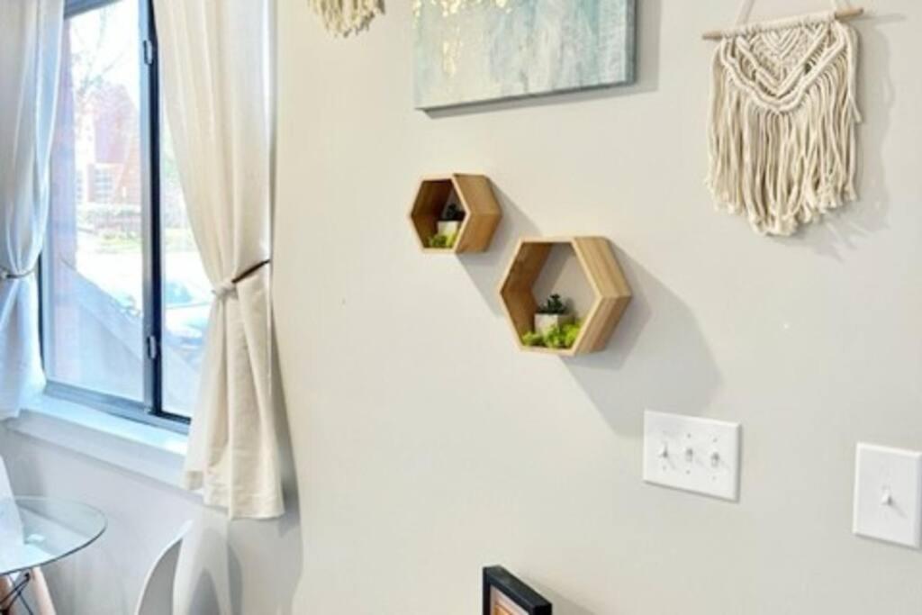 Townhouse In Uptown King Bed-wi-fi-free Parking-pool Charlotte