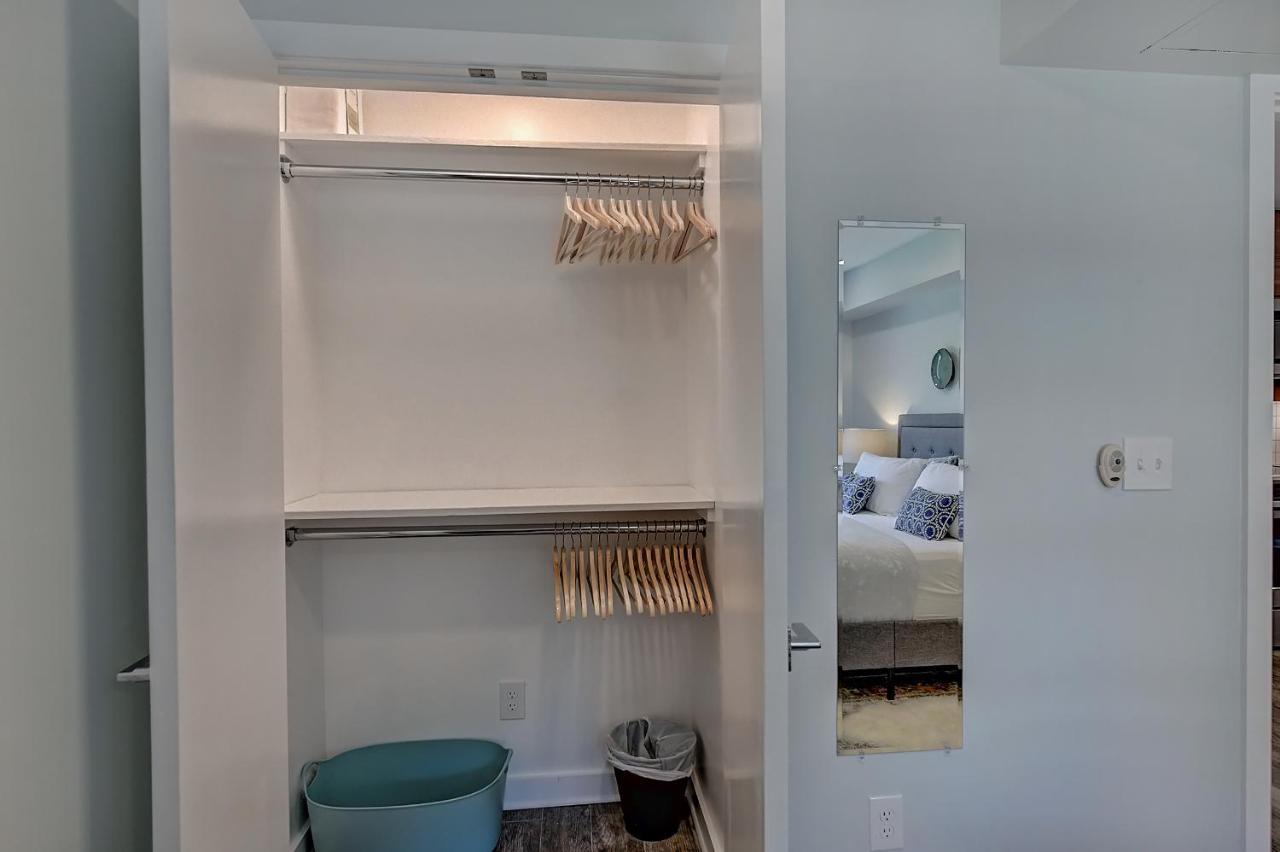 Aparthotel The Collection Clt: 510 Queens *