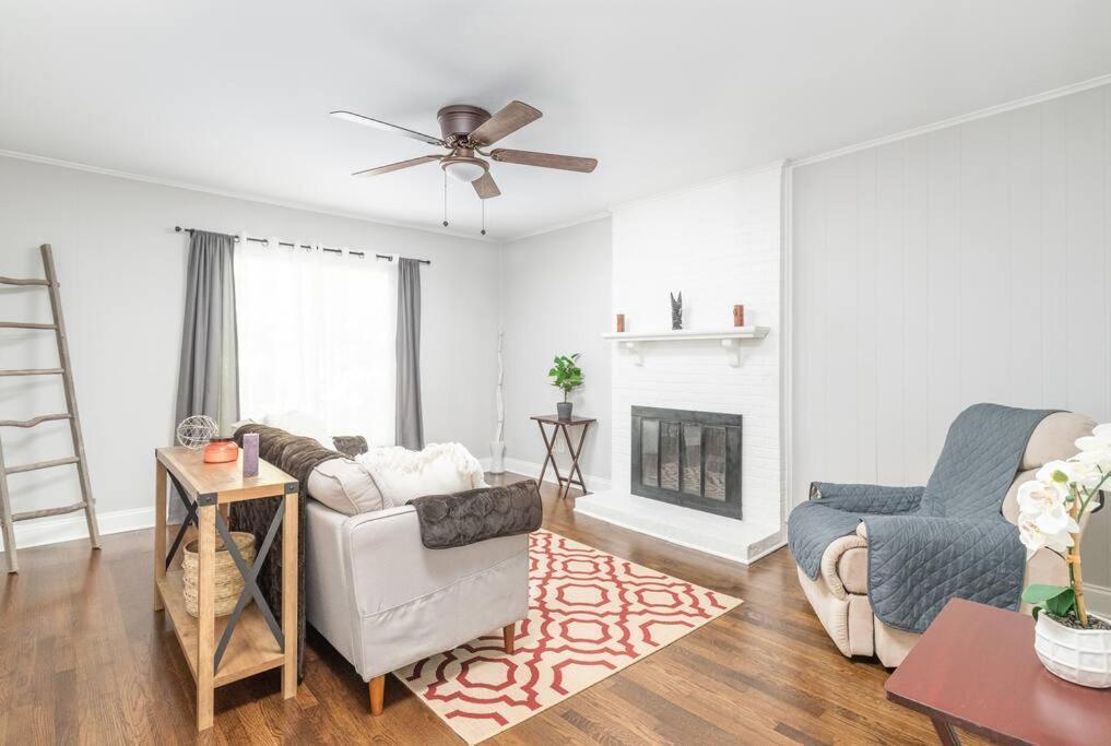 Apartment Spotless 4br Near Clt Uptown, Fast Wi-fi *
