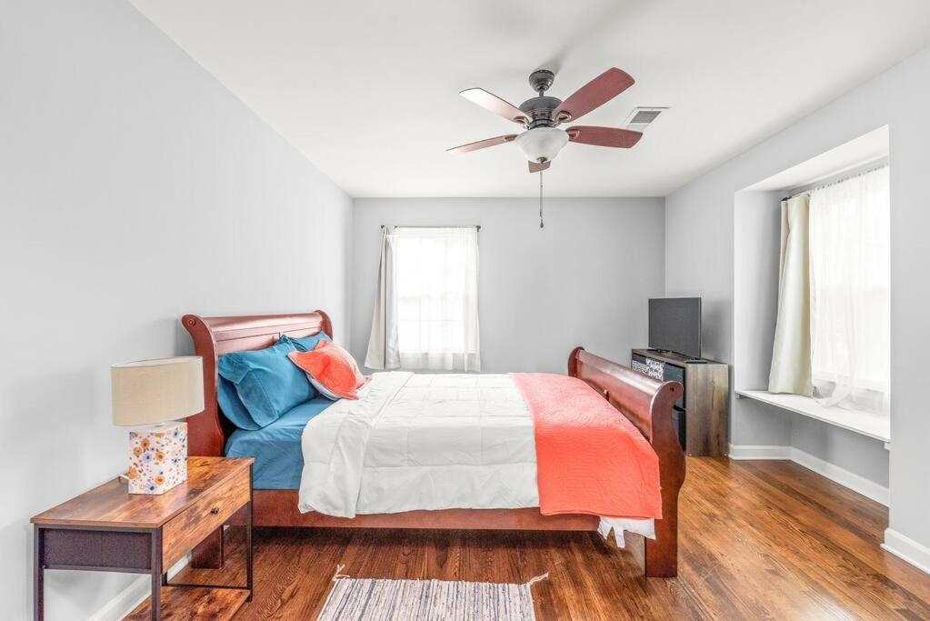 Spotless 4br Near Clt Uptown, Fast Wi-fi * Charlotte