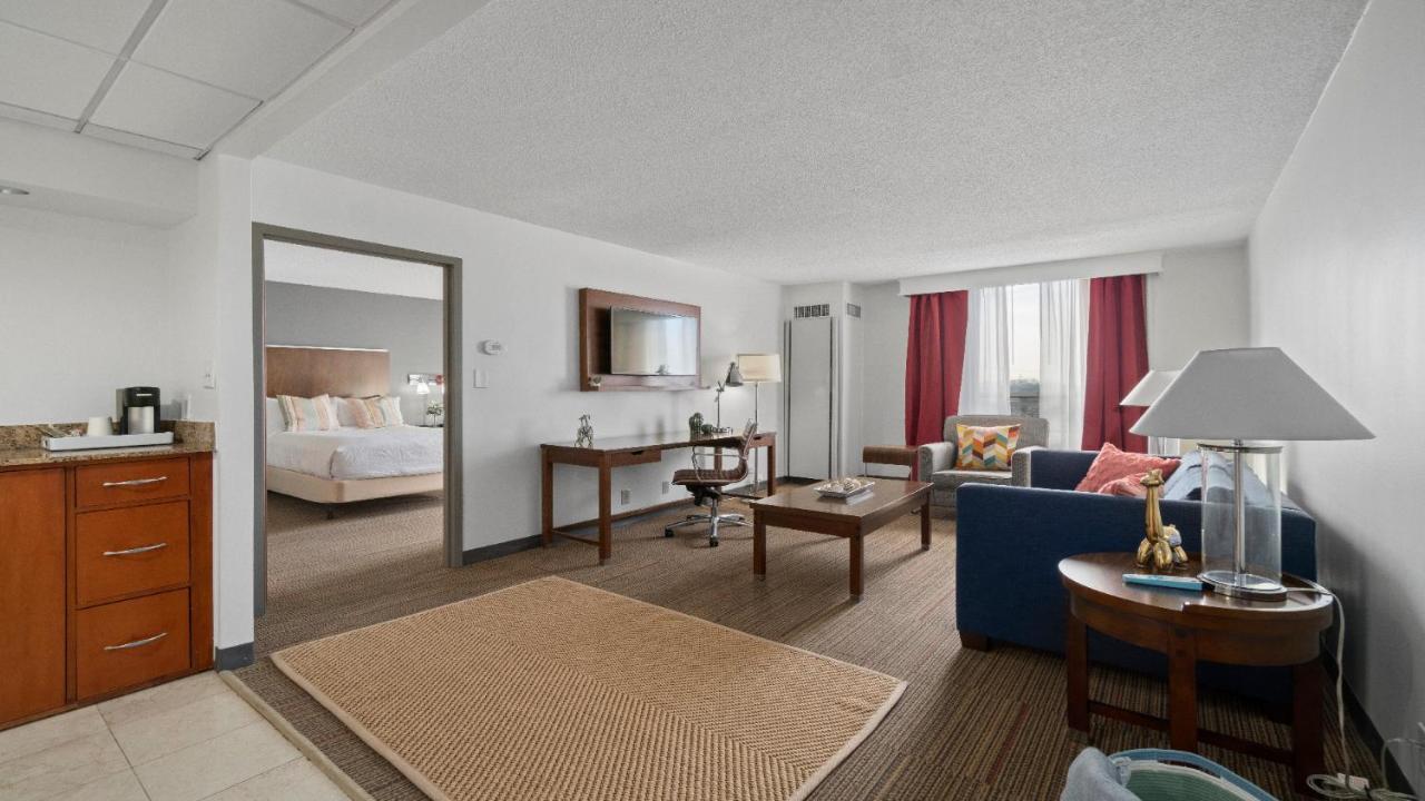 315 Loso Airport Aparthotel *