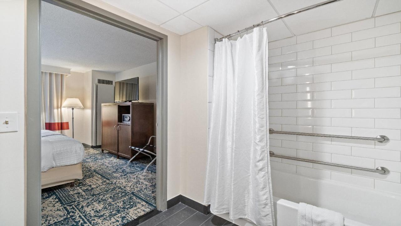 315 Loso Airport Aparthotel