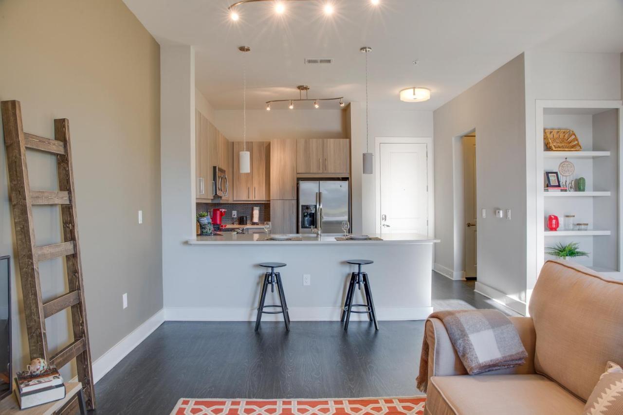 Apartment Uptown 1 Bedroom Apt With Balcony By Frontdesk Charlotte