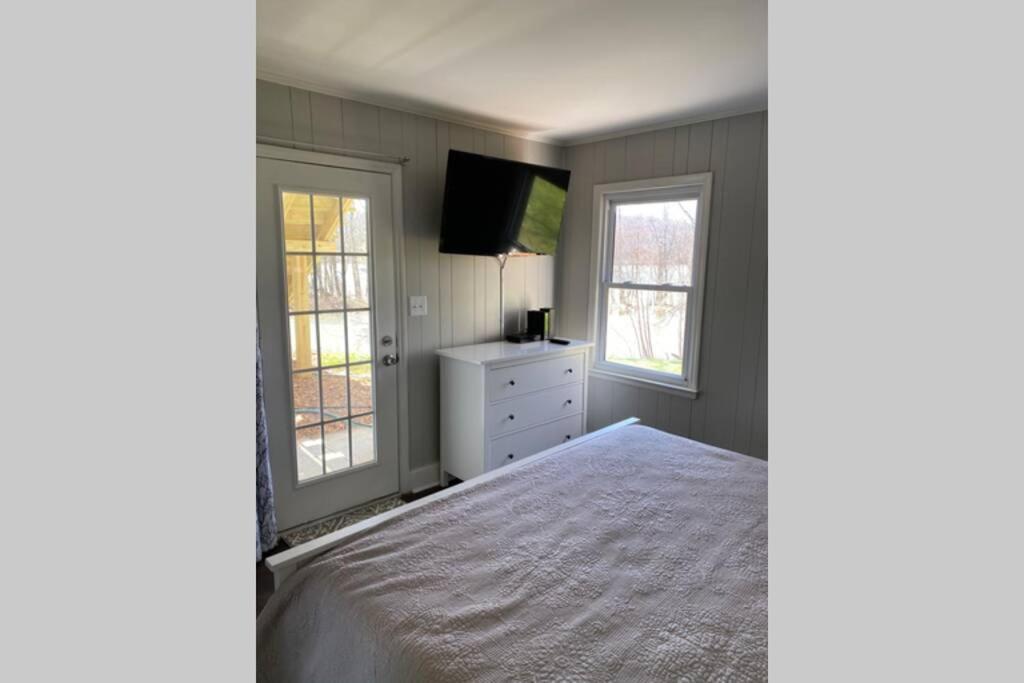Belmont Nc Riverfront 2-bedroom Garden Holiday home Charlotte