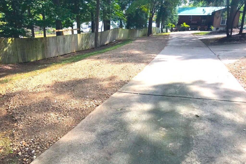 Belmont Nc Riverfront 2-bedroom Garden