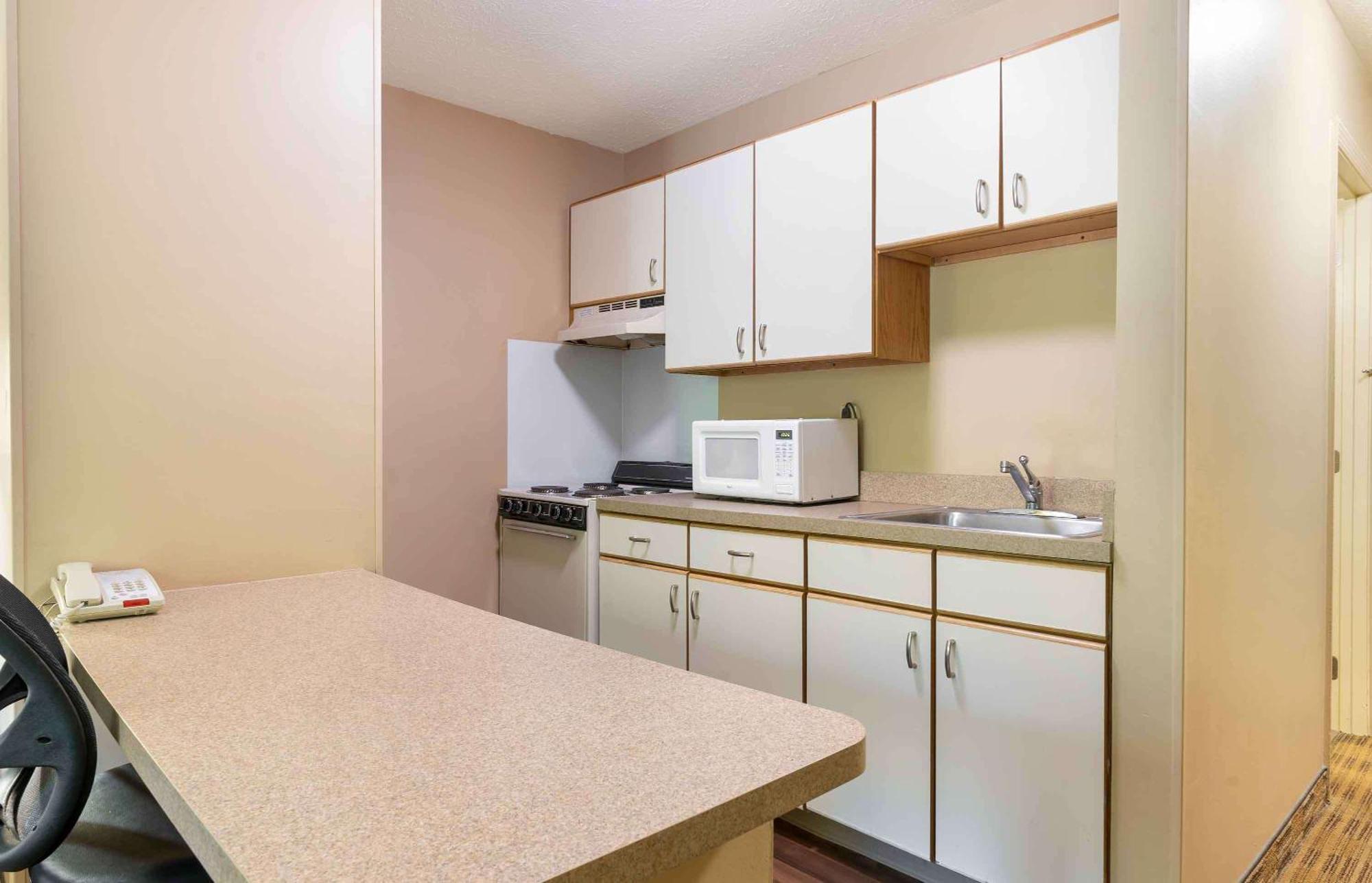 Extended America Select - - Tyvola Rd - Executive Park Hotel