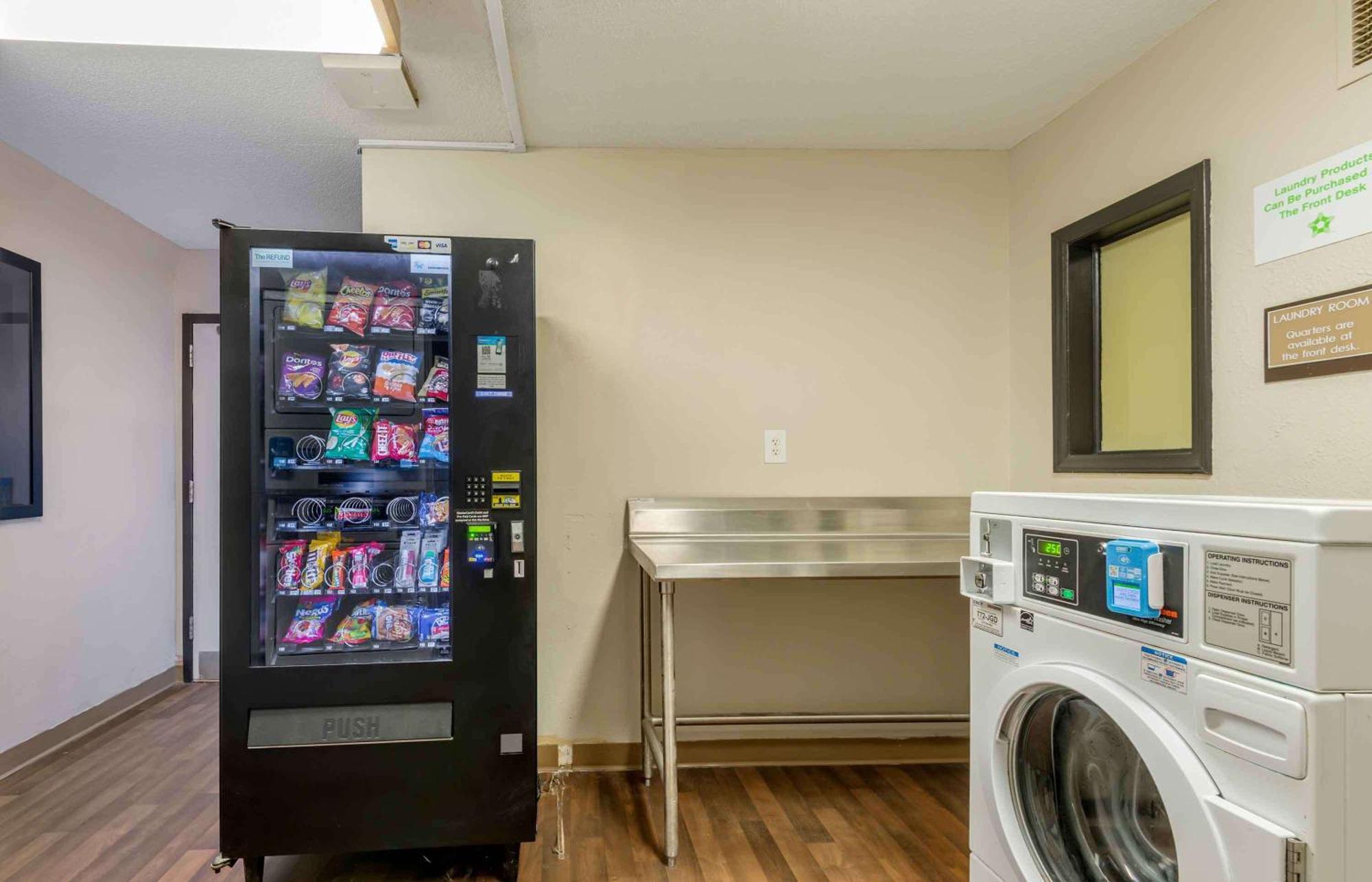 Extended America Select - - Tyvola Rd - Executive Park Hotel 2*
