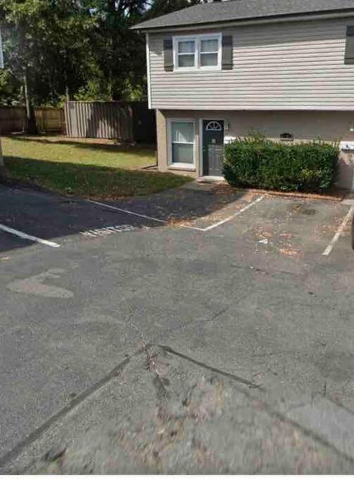 Apartment Good Vibe In The Heart Of Plaza/midwood Area *