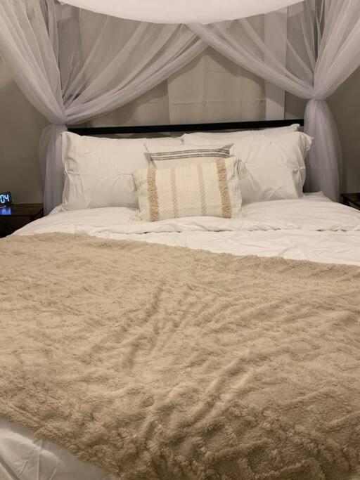 Be Our Guest Boho 2.0 Apartment *